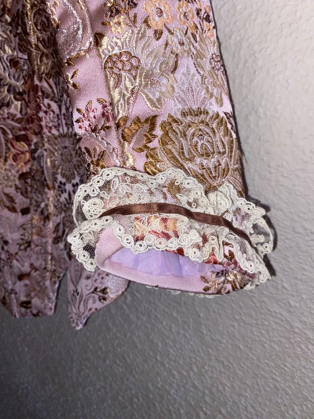 Traje de fallera color rosa