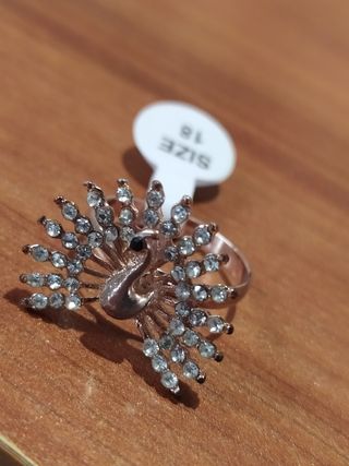 Anello pavone regolabile