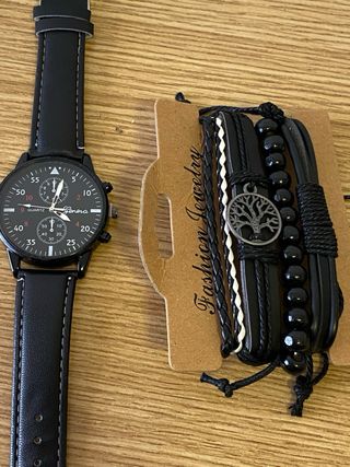 Orologio con bracciali