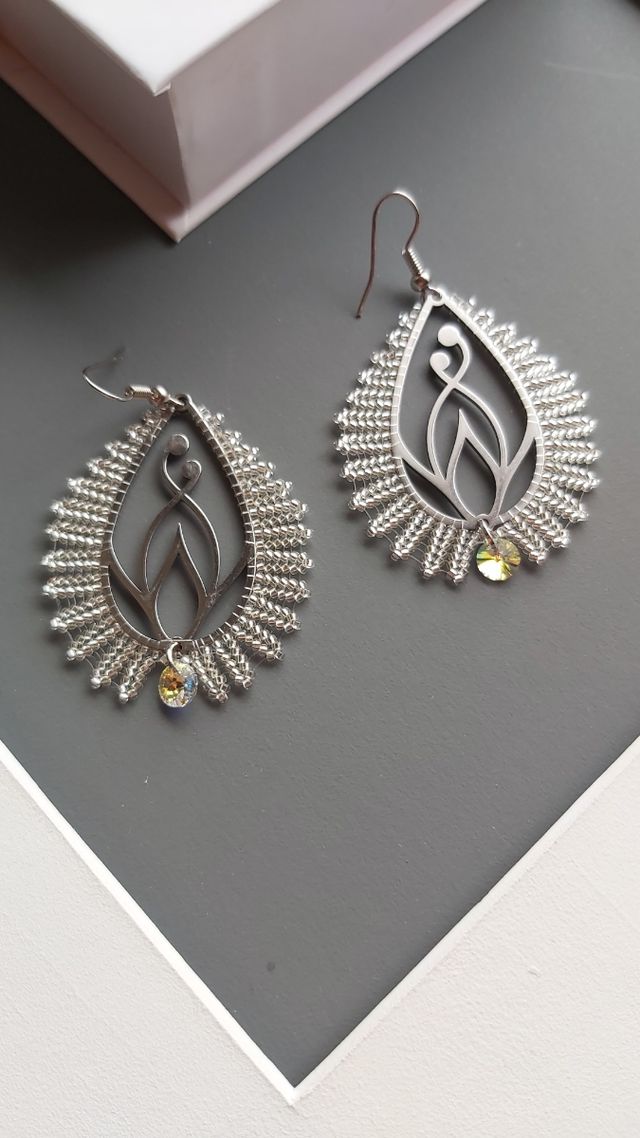 Pendientes acero y cuentas Miyuki.