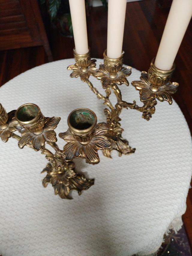 Pareja Candelabros barrocos de bronce