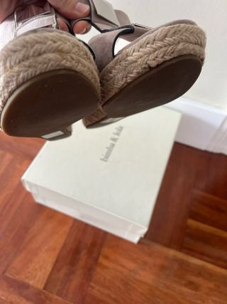 sandalias cuña bimba y lola piel 38