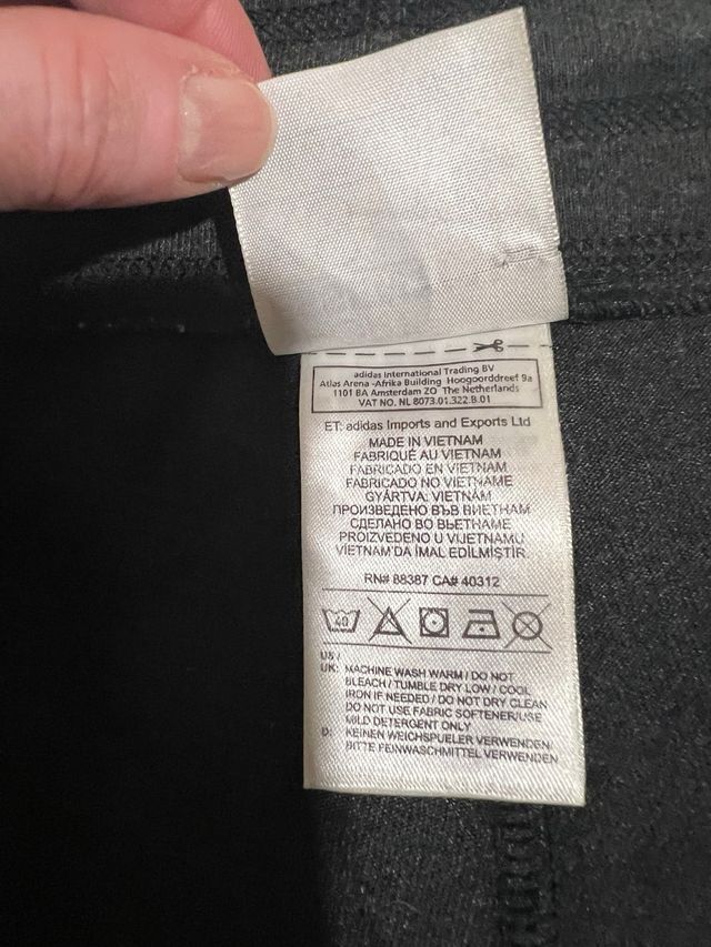 Pantalon corto deporte adidas