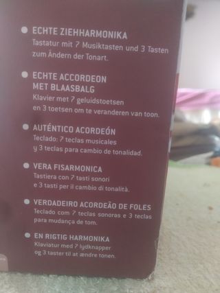 Acordeon nuevo usado dos veces