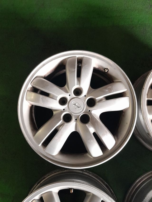 4 LLANTAS HYUNDAI TUCSON 16"