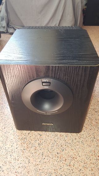 CAJON AIWA SUBWOOFER