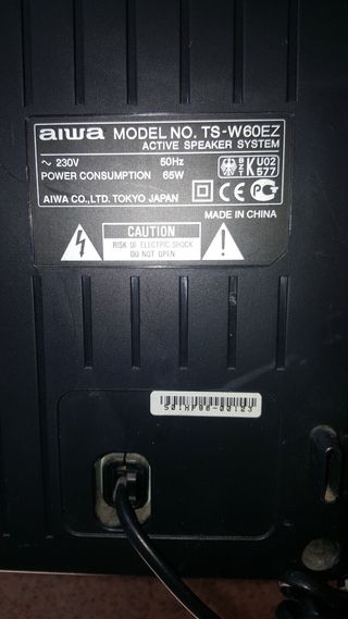 CAJON AIWA SUBWOOFER