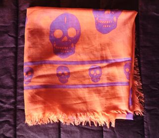 Pañoleta calaveras