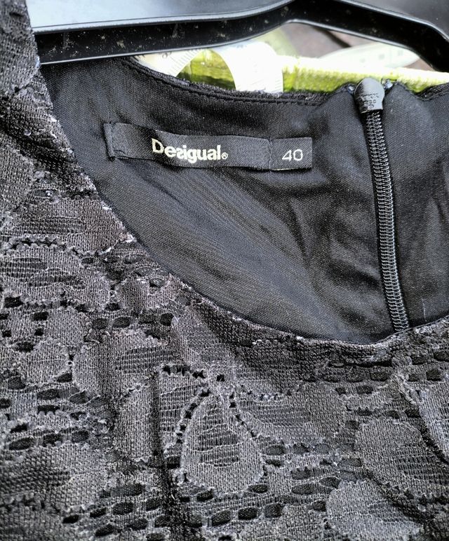 Vestido midi Desigual.