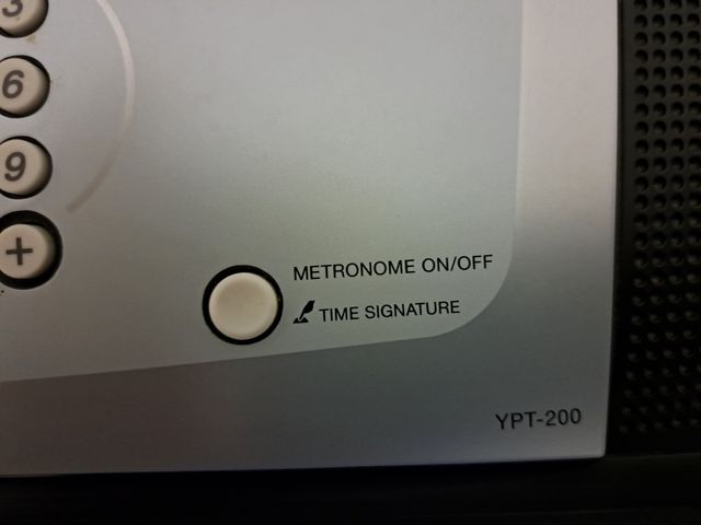 Tastiera Yamaha YPT-200 + cavalletto