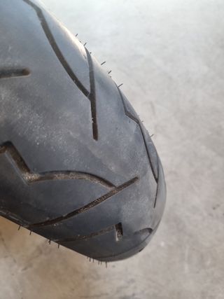 RUEDA TRASERA GSX750F.