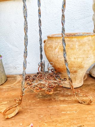 PORTA MACETERO HIERRO FORJADO