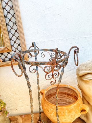 PORTA MACETERO HIERRO FORJADO