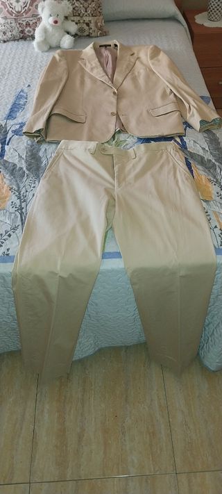 Traje para bodas lo dejo en 30. Euros