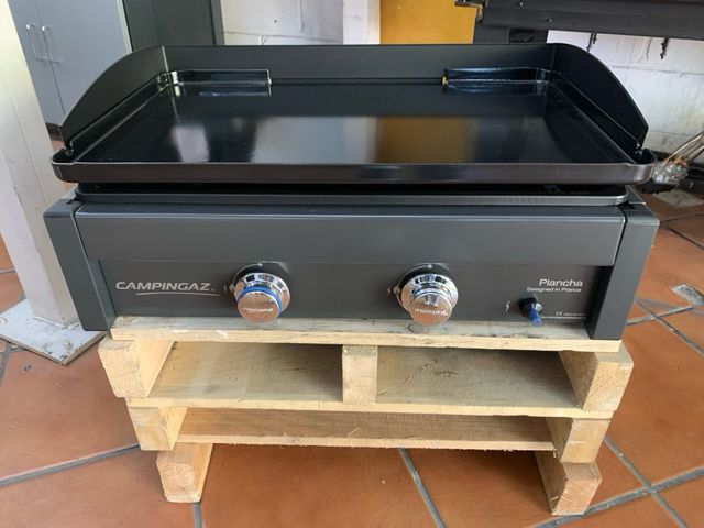 FERRO DA STIRO O DA CAMPEGGIO