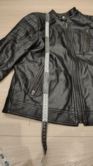 Chaqueta de cuero Zara para niños talla 13-14