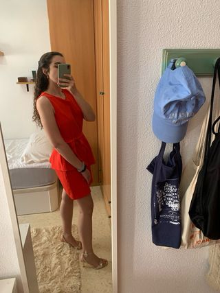 Vestido corto para eventos de Stradivarius