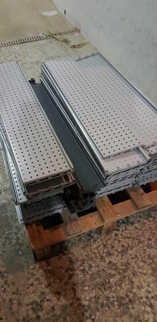 LOTE  COMPLETO ESTANTERIAS DE TIENDA