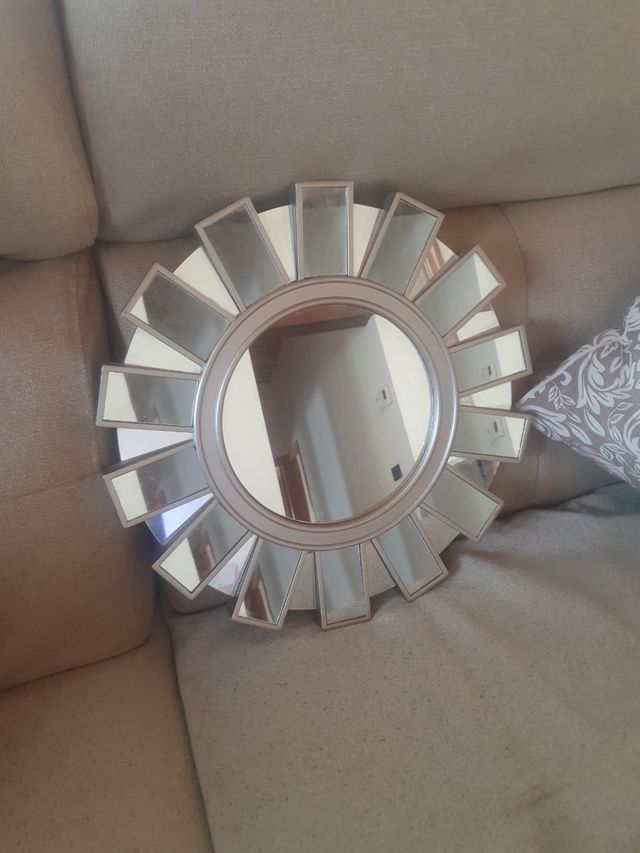 Espejo Moderno de Diseño.