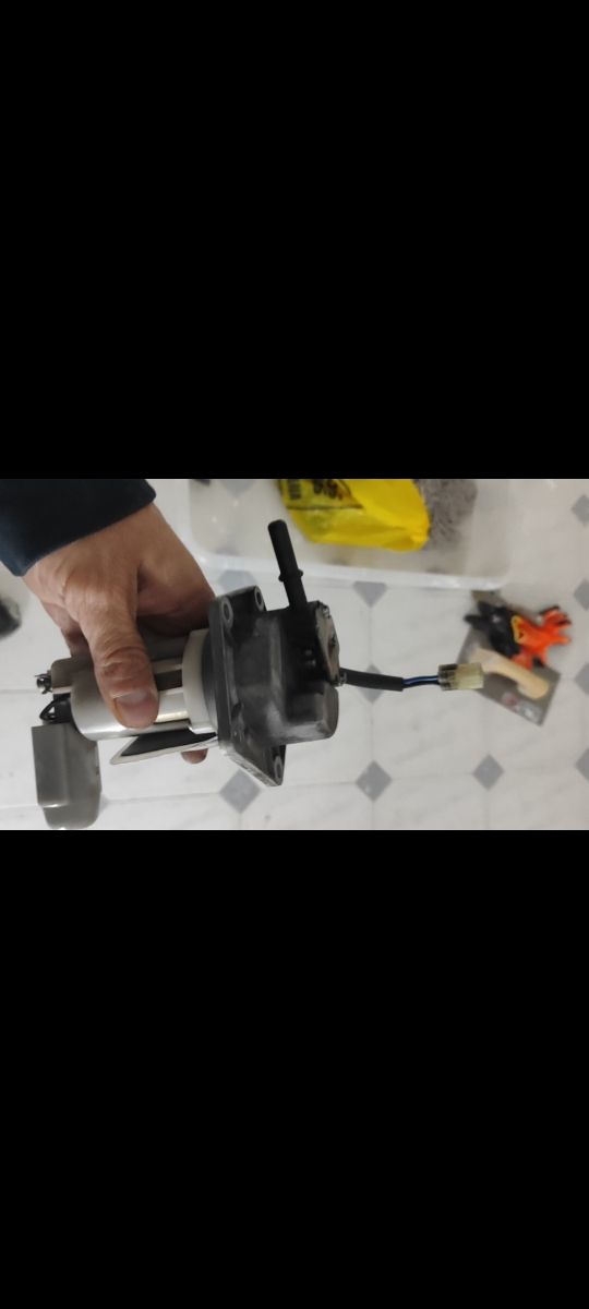 Bomba combustible er6 