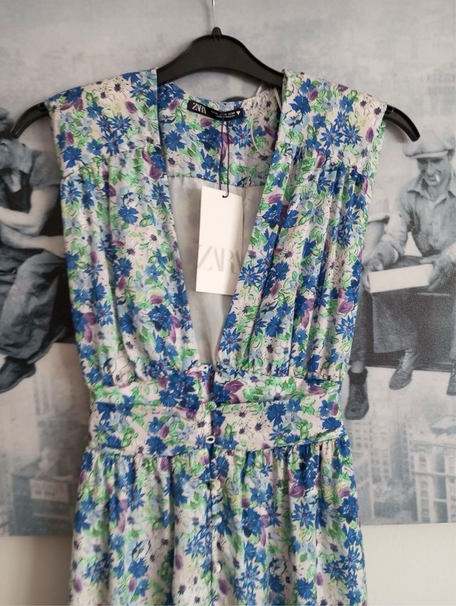Vestido zara largo escote T.34/36 con etiqueta