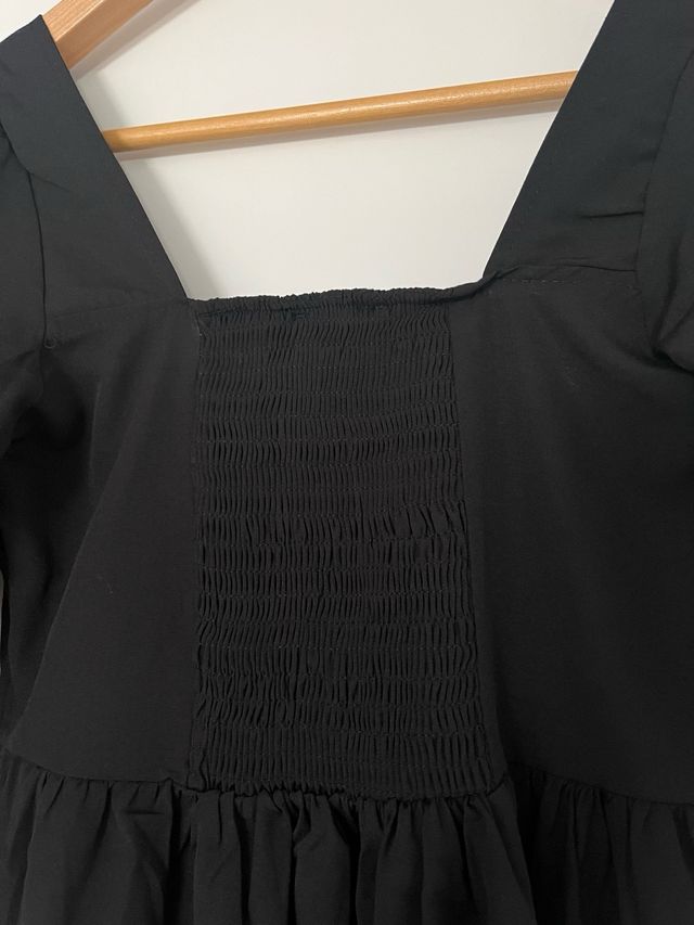Vestido negro midi