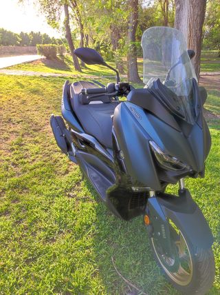 YAMAHA X MAX TECH 125 cc