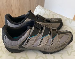 Zapatillas Specialized n°42 con calas Shimano