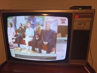 Televisión vintage Philips