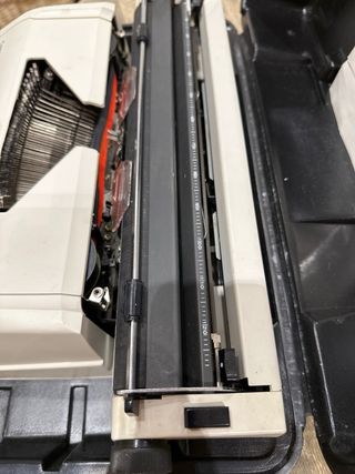 Maquina de escribir Olympia Carina 3