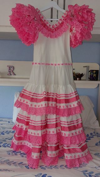 Traje sevillana