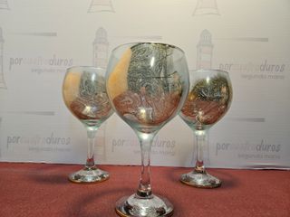 3 Copas de diseño decoradas con oro