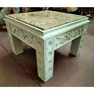 Mesa auxiliar con mármol marrón