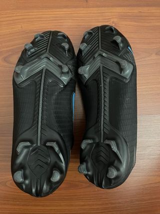 Zapatillas de futbol cenped