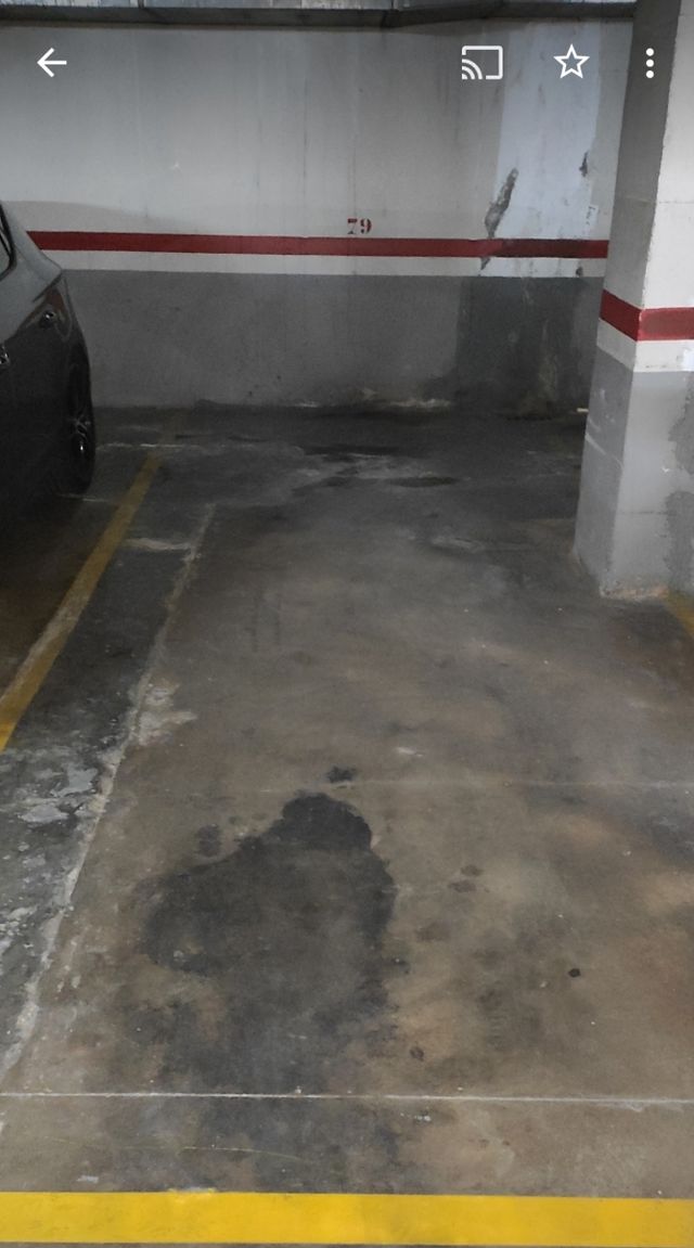 Esta en carrer ponent n° 1. 
Ahora 8.000vuelvo a 