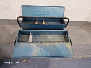 CAJA   ANTIGUA METALICA DE HERRAMIENTAS