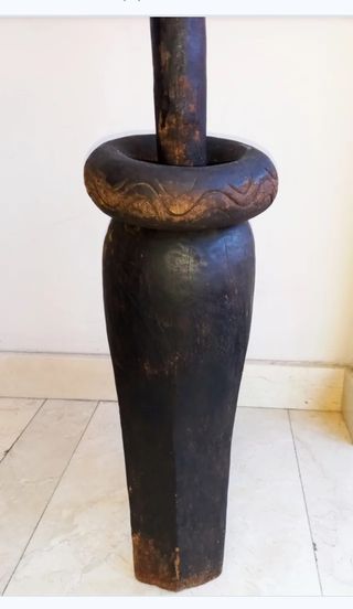 Máscara de hombro Mumuye antigua