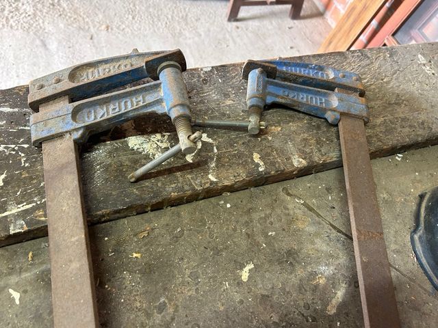 GATOS O SARGENTOS CARPINTERÍA