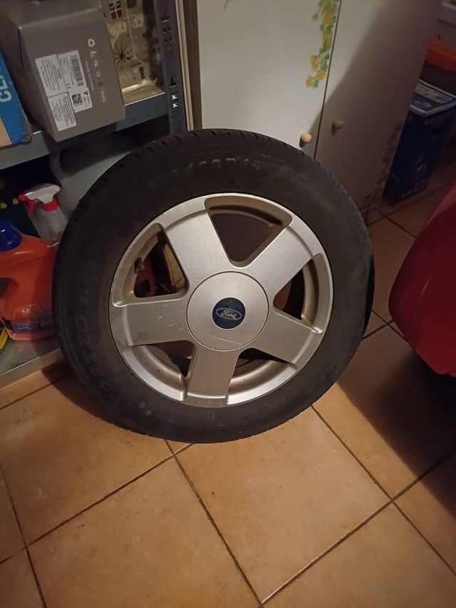 Cerchi in lega + 4 ruote