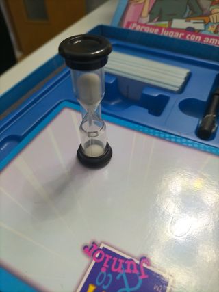 Juego mesa party & co junior