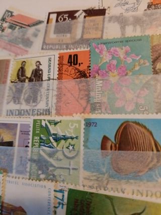 LOTE SELLOS 75 MALASIA E INDONESIA