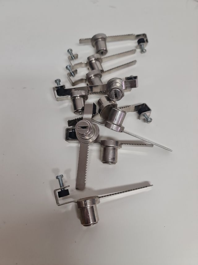 Cierres de vitrina 20