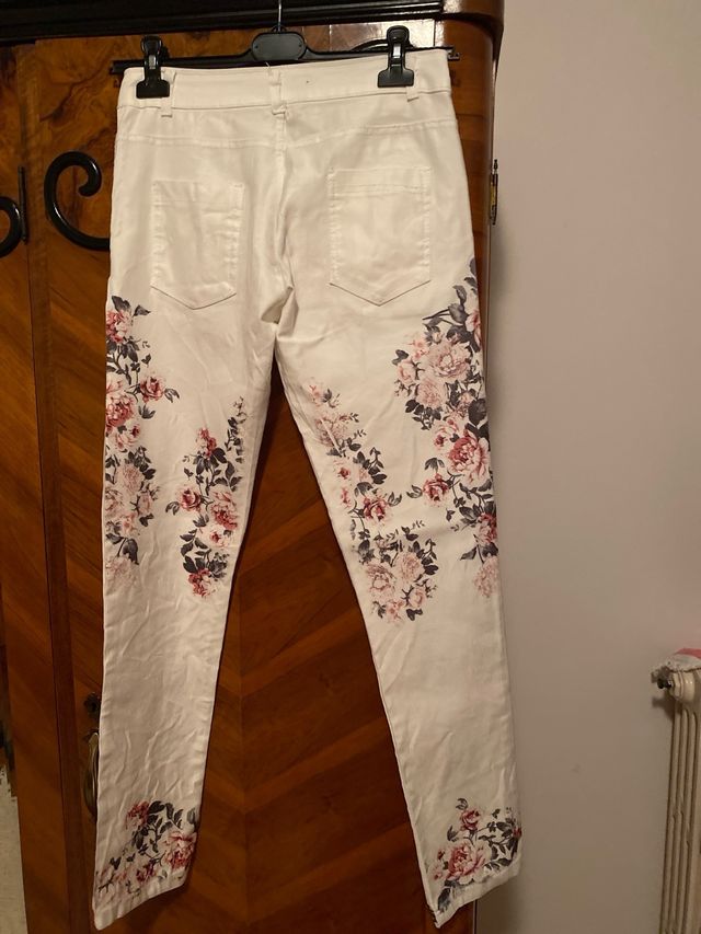 pantaloni fiori
