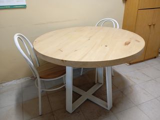 Muebles y mesas a medida
