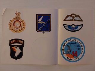 49 pegatinas militares y policiales
