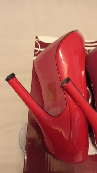 Zapato tacón rojo
