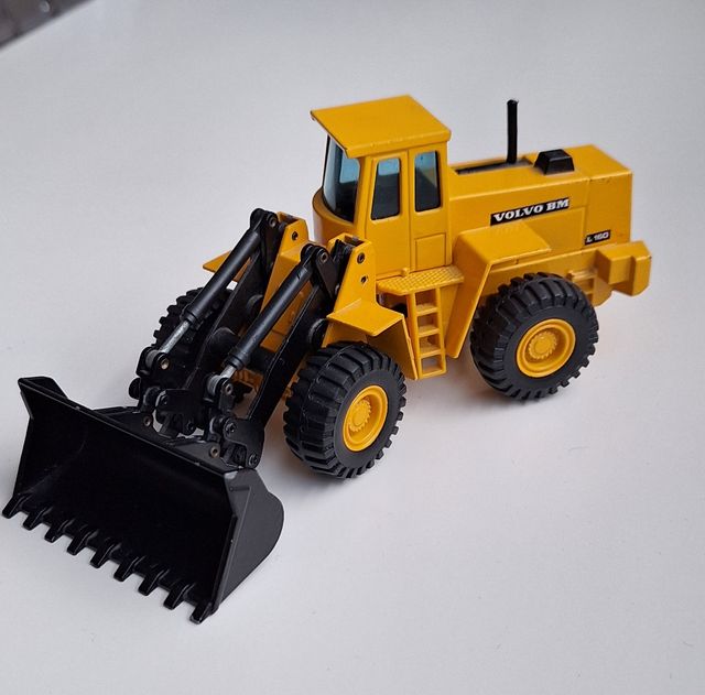 Pala cargadora Volvo BM L160