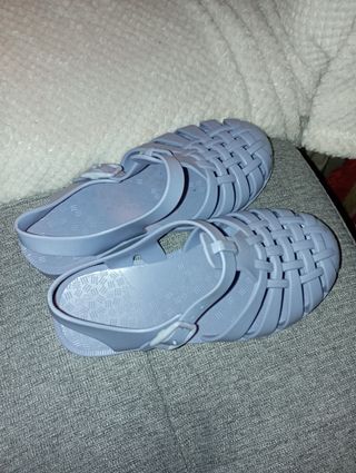 Sandálias criançada