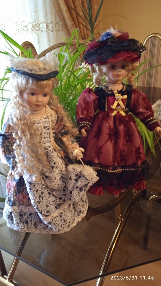 Muñecas de época nuevas ,muy bonitas