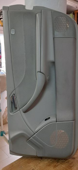 Mercedes 200,220,180/año 2009,2010 de Dos puertas